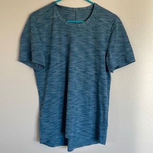 Lululemon short sleeve shirt